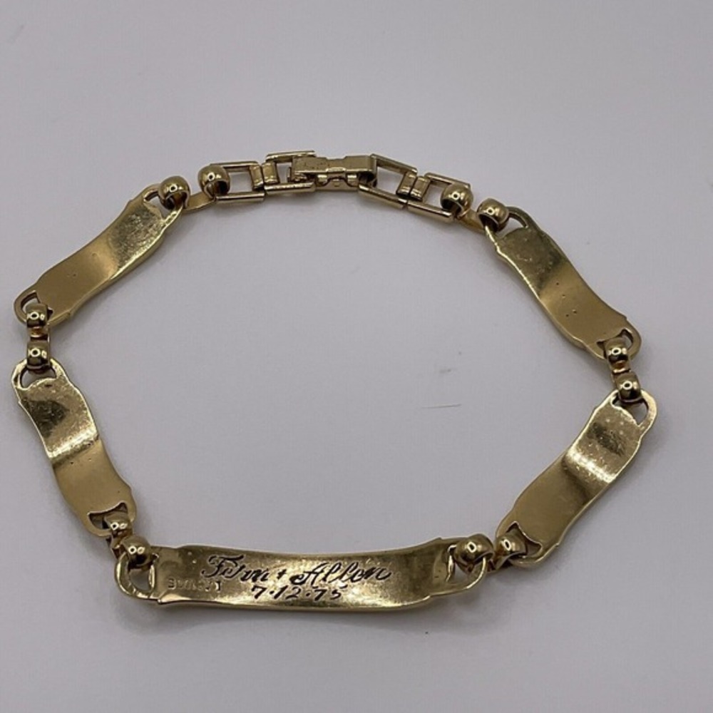 Vintage LaMode Karatclad Gold Tone Engraved Link Bracelet Barbara 1975 Good